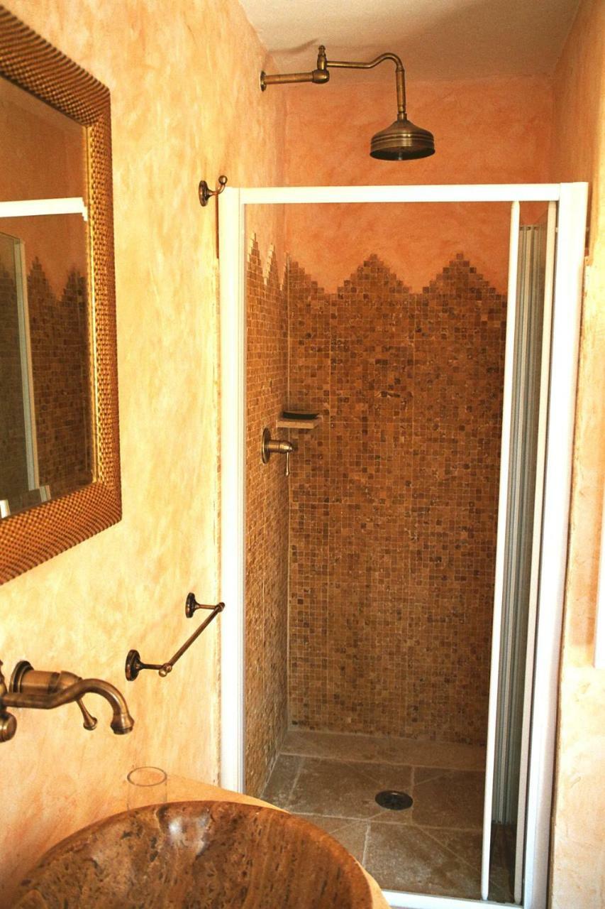 Porta D'Oriente Suite ヴィッラノーヴァ・ディ・オストゥーニ エクステリア 写真